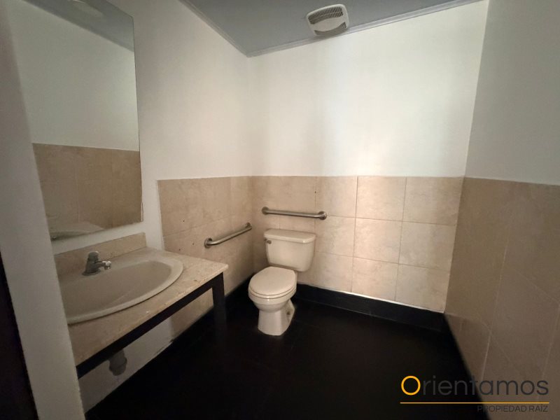 Oficina disponible para el arriendo en Medellín el codigo es 20982 foto numero 13