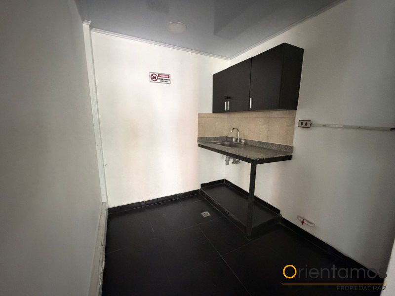 Oficina disponible para el arriendo en Medellín el codigo es 20982 foto numero 20