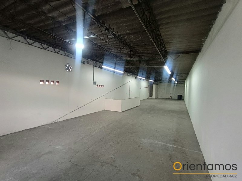 Bodega disponible para el arriendo en Medellín el codigo es 21642 foto numero 4