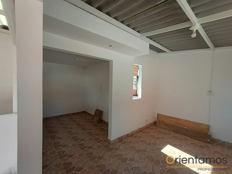 Casa-local disponible para el arriendo en Medellín el codigo es 21535 foto numero 14