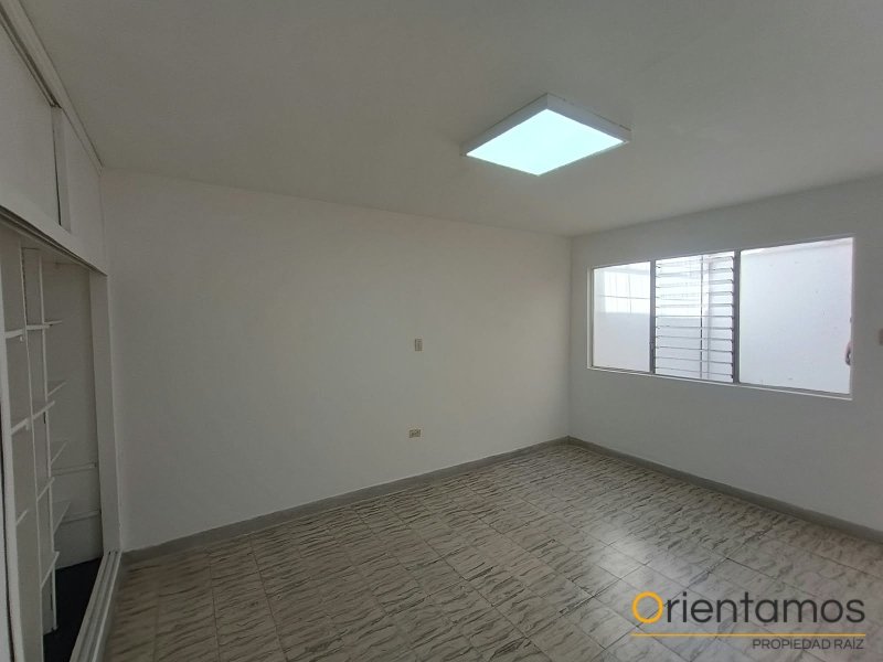Casa-local disponible para el arriendo en Medellín el codigo es 21535 foto numero 10