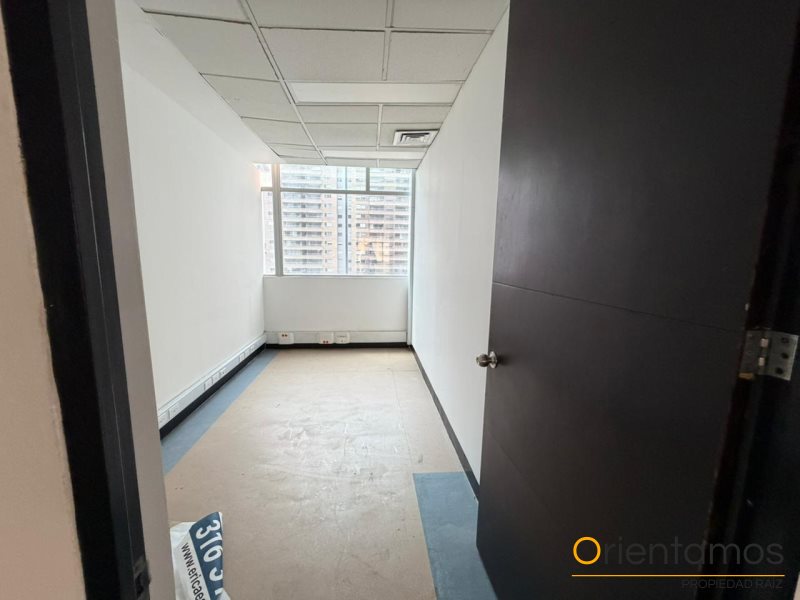 Oficina disponible para el arriendo en Medellín el codigo es 20982 foto numero 21