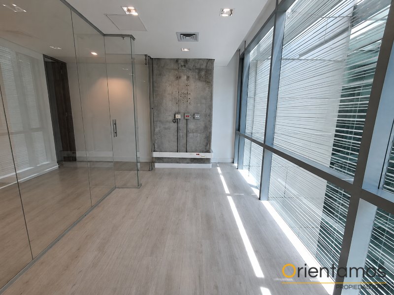 Oficina disponible para el arriendo en Medellín el codigo es 21461 foto numero 4