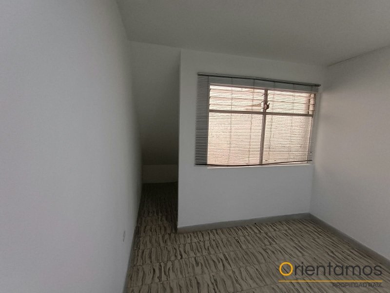 Casa-local disponible para el arriendo en Medellín el codigo es 21535 foto numero 11