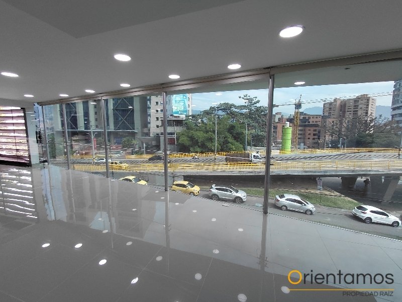 Oficina disponible para el arriendo en Medellín el codigo es 21360 foto numero 4