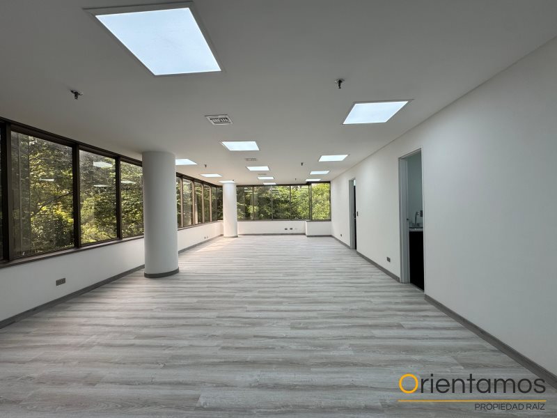 Oficina disponible para el arriendo en Medellín el codigo es 15847 foto numero 9