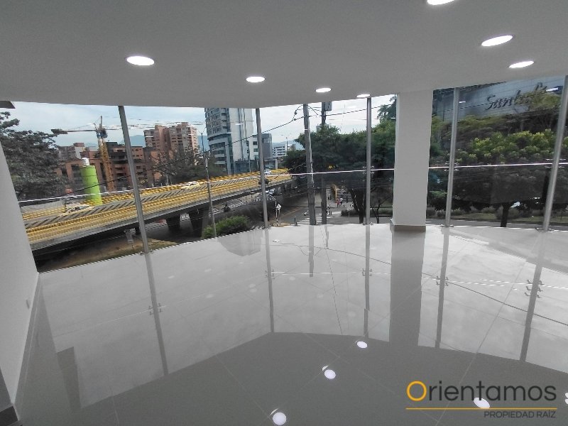 Oficina disponible para el arriendo en Medellín el codigo es 21360 foto numero 8