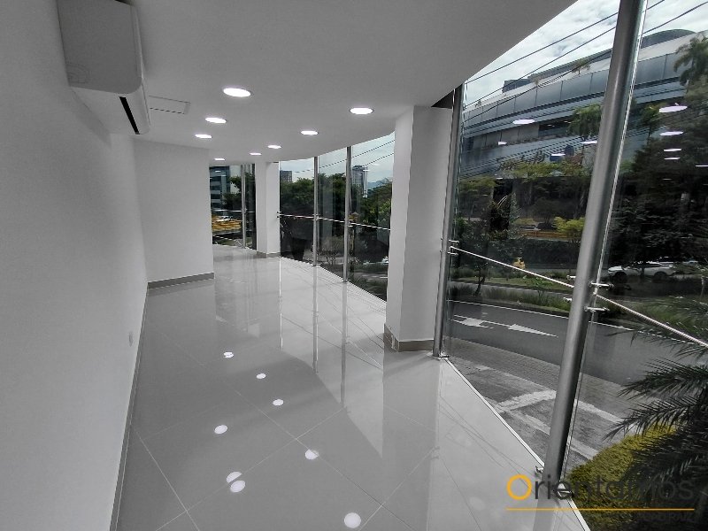 Oficina disponible para el arriendo en Medellín el codigo es 21360 foto numero 12