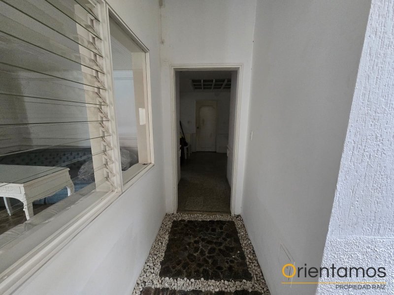 Casa-local disponible para el arriendo en Medellín el codigo es 21179 foto numero 8