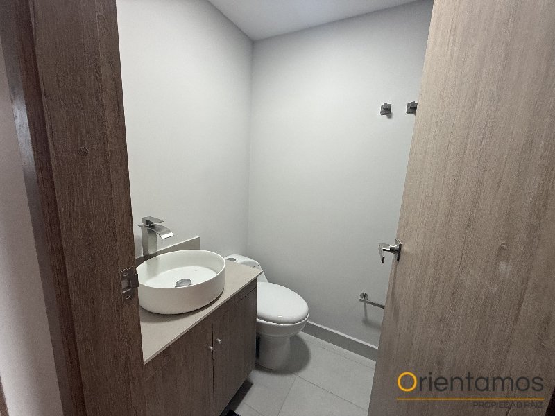 Apartamento disponible para el arriendo en Medellín el codigo es 21528 foto numero 19