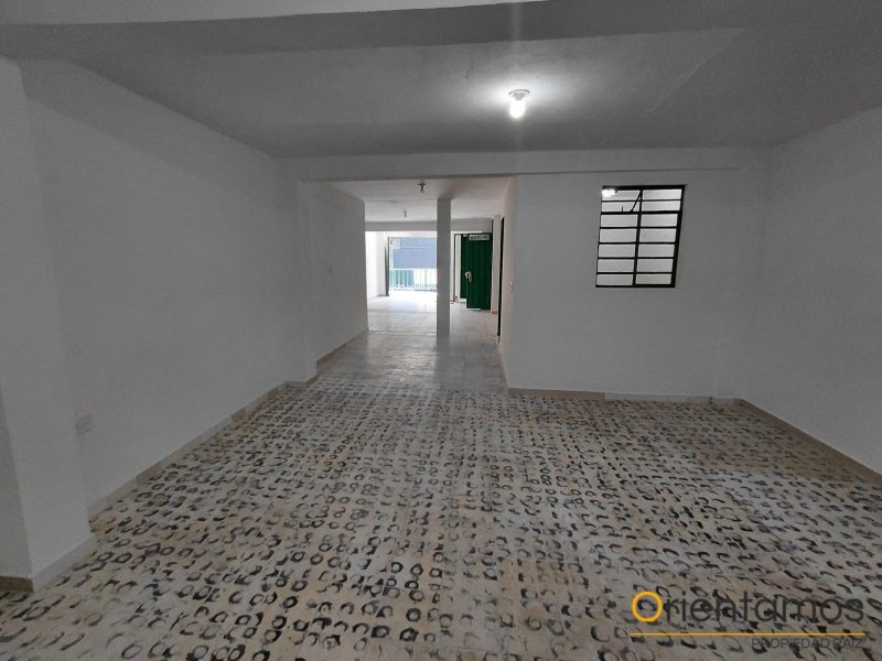 Bodega disponible para el arriendo en Medellín el codigo es 21183 foto numero 3