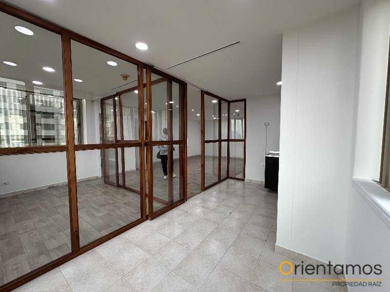 Oficina disponible para el arriendo en Medellín el codigo es 5593 foto numero 5