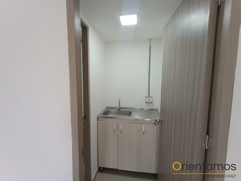 Oficina disponible para el arriendo en Medellín el codigo es 21352 foto numero 9