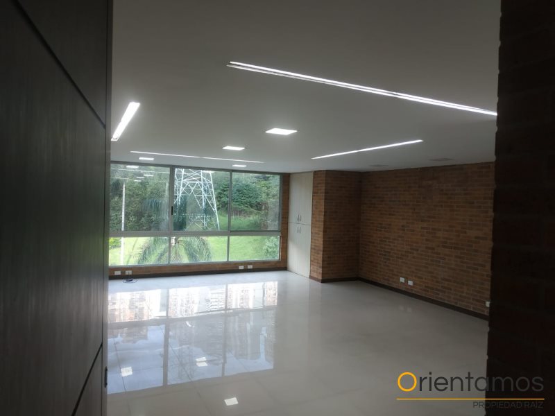 Oficina disponible para el arriendo en Medellín el codigo es 13324 foto numero 3