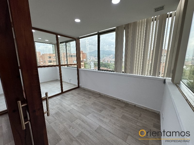 Oficina disponible para el arriendo en Medellín el codigo es 5593 foto numero 7