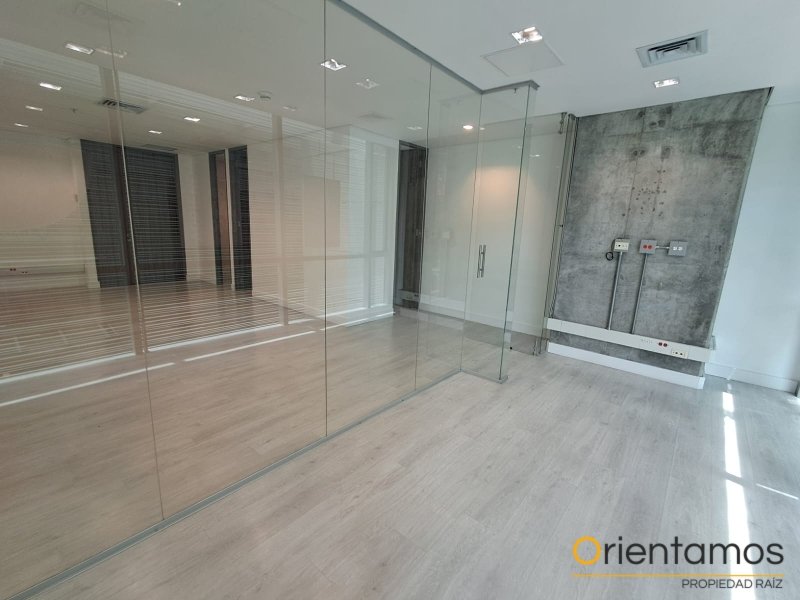 Oficina disponible para el arriendo en Medellín el codigo es 21461 foto numero 9