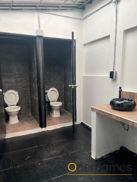 Casa-local disponible para el arriendo en Medellín el codigo es 19292 foto numero 7