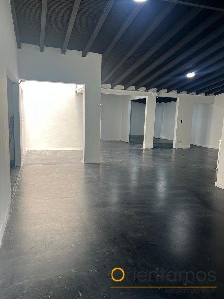 Casa-local disponible para el arriendo en Medellín el codigo es 19292 foto numero 5