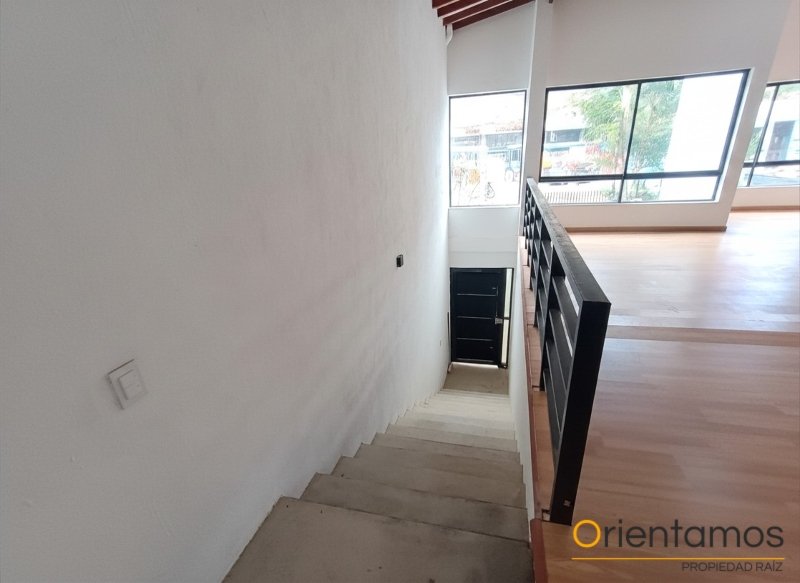 Local disponible para el arriendo en Medellín el codigo es 21165 foto numero 3