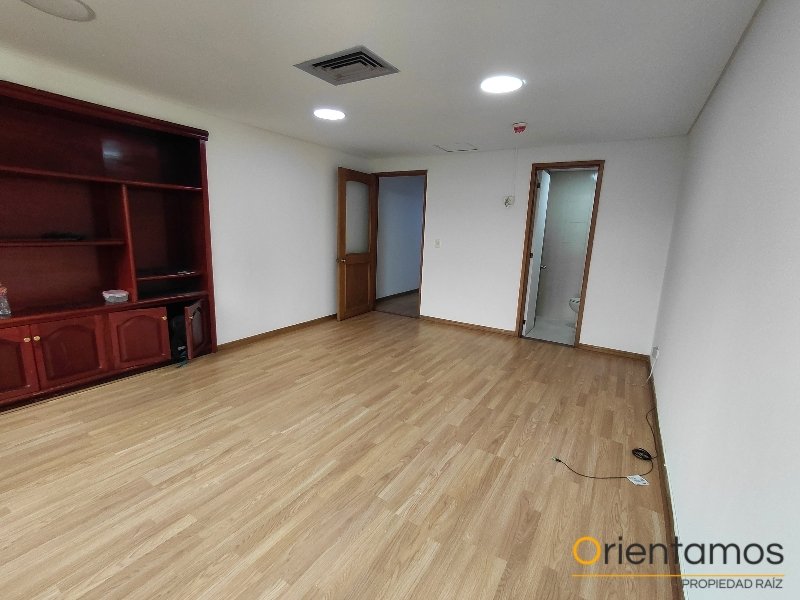 Oficina disponible para el arriendo en Medellín el codigo es 21211 foto numero 4