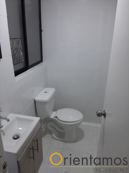 Casa-local disponible para el arriendo en Medellín el codigo es 10869 foto numero 18