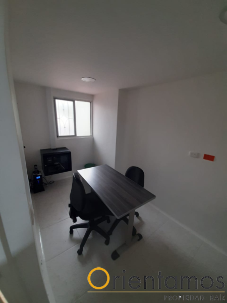 Casa-local disponible para el arriendo en Medellín el codigo es 10869 foto numero 10