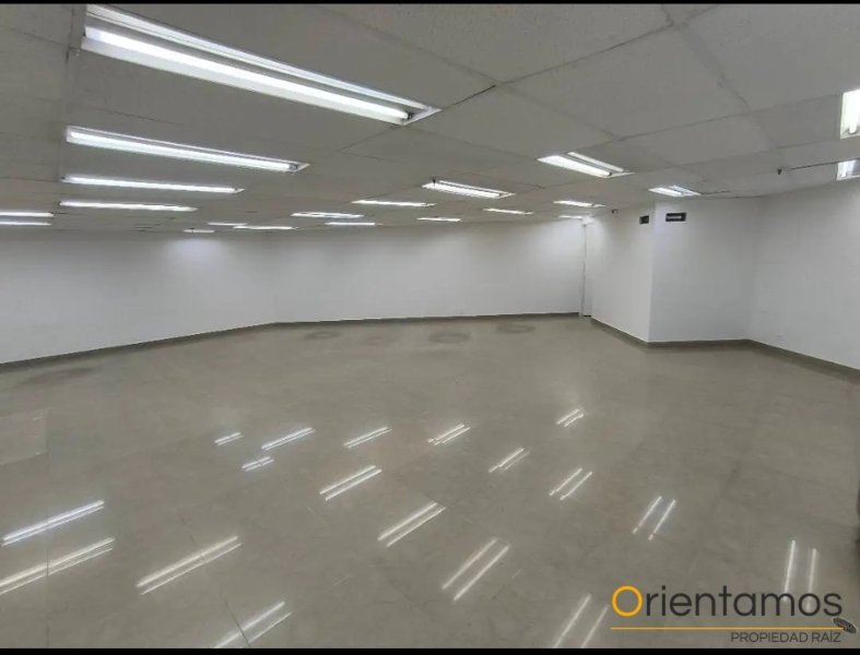 Local para el arriendo en Medellín - Centro el codigo es 21284 foto numero 3