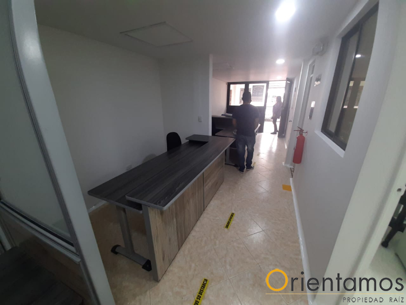 Casa-local disponible para el arriendo en Medellín el codigo es 10869 foto numero 4