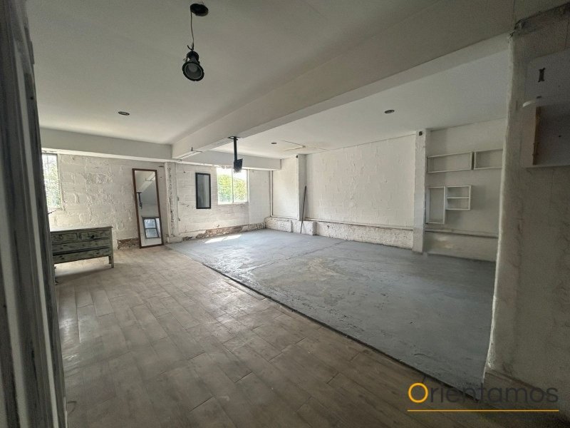 Oficina disponible para el arriendo en Medellín el codigo es 21063 foto numero 3