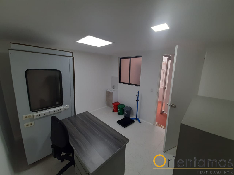 Casa-local disponible para el arriendo en Medellín el codigo es 10869 foto numero 13