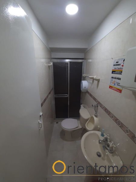 Casa-local disponible para el arriendo en Medellín el codigo es 10869 foto numero 17