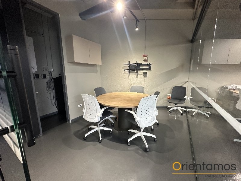 Oficina disponible para el arriendo en Medellín el codigo es 21401 foto numero 5