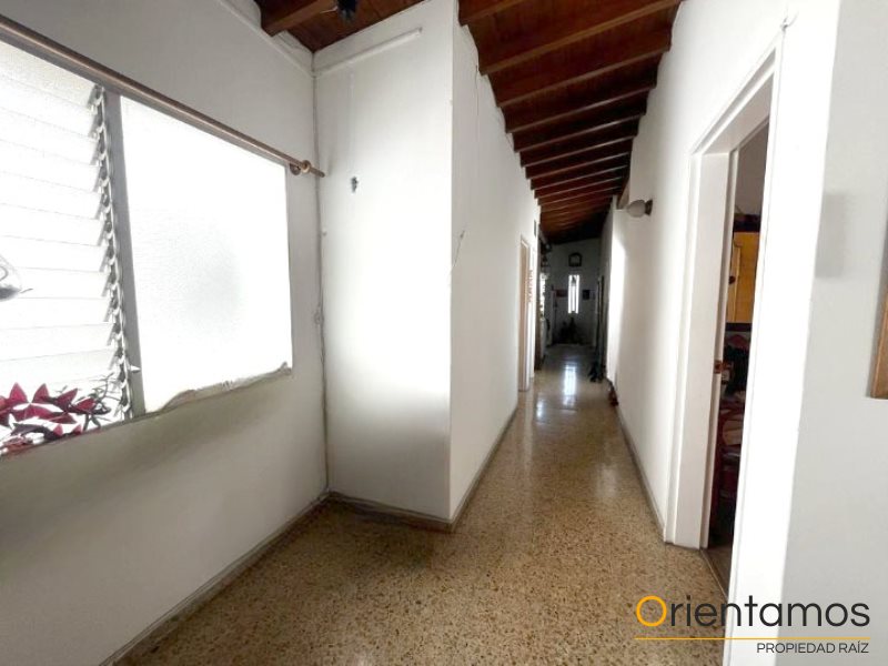 Casa-local disponible para el arriendo en Medellín el codigo es 18859 foto numero 4
