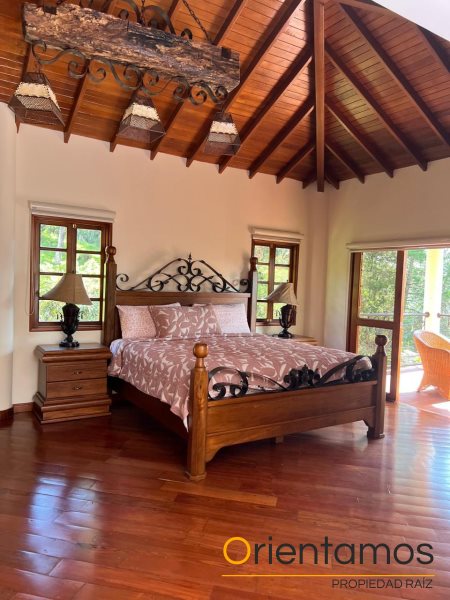 Casa-Finca disponible para el arriendo en Medellín el codigo es 20875 foto numero 2