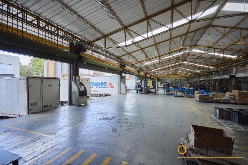 Bodega disponible para el arriendo en Medellín el codigo es 21386 foto numero 3