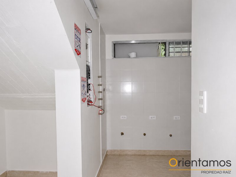 Local disponible para el arriendo en Medellín el codigo es 16107 foto numero 7