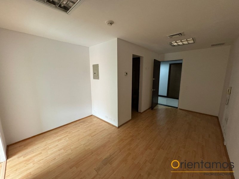 Oficina disponible para el arriendo en Medellín el codigo es 21119 foto numero 4