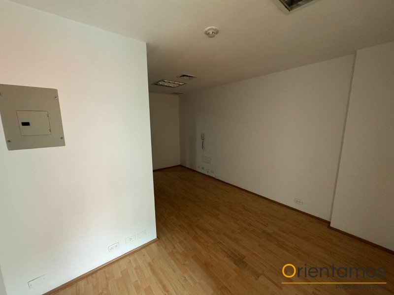 Oficina disponible para el arriendo en Medellín el codigo es 21119 foto numero 8