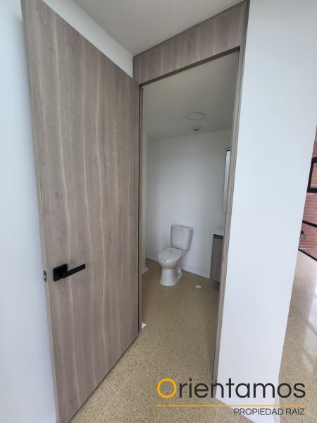 Oficina disponible para el arriendo en Medellín el codigo es 21045 foto numero 10