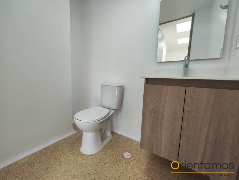 Oficina disponible para el arriendo en Medellín el codigo es 21045 foto numero 11