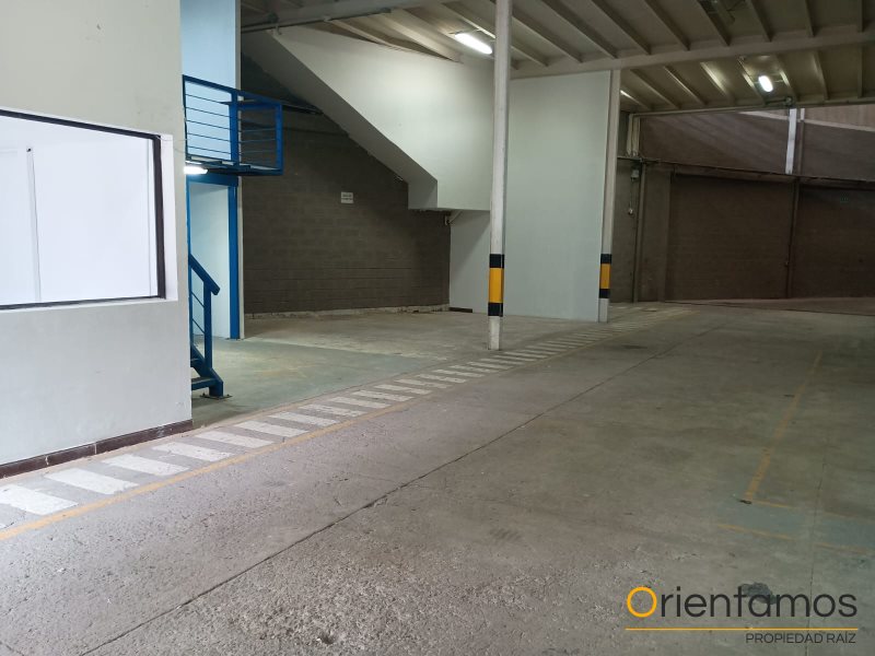 Bodega disponible para el arriendo en Medellín el codigo es 20987 foto numero 3