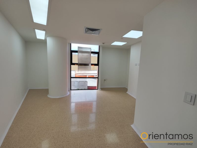 Oficina disponible para el arriendo en Medellín el codigo es 21045 foto numero 7