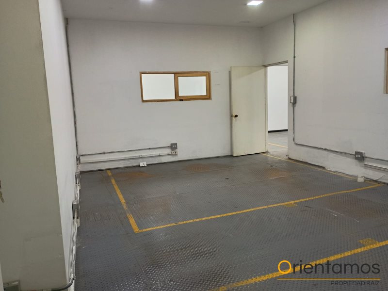 Bodega disponible para el arriendo en Medellín el codigo es 20987 foto numero 7