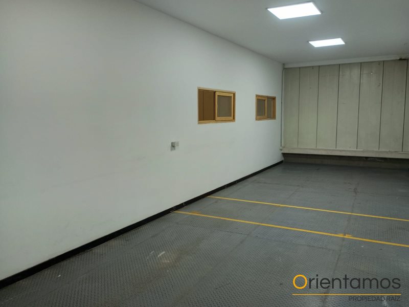 Bodega disponible para el arriendo en Medellín el codigo es 20987 foto numero 8