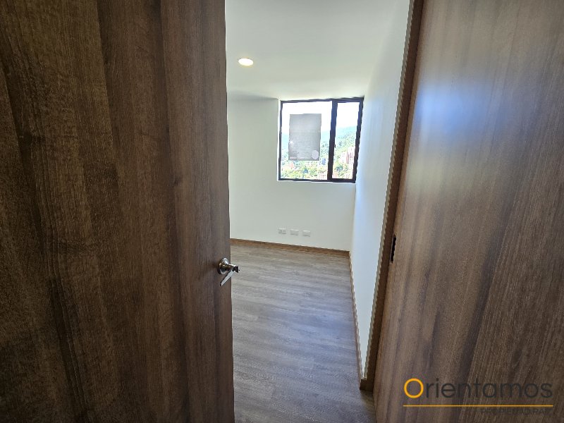 Apartamento disponible para el arriendo en Envigado el codigo es 21403 foto numero 12