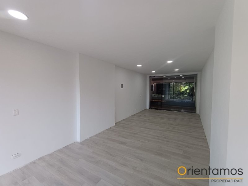 Local disponible para el arriendo en Medellín el codigo es 21398 foto numero 3