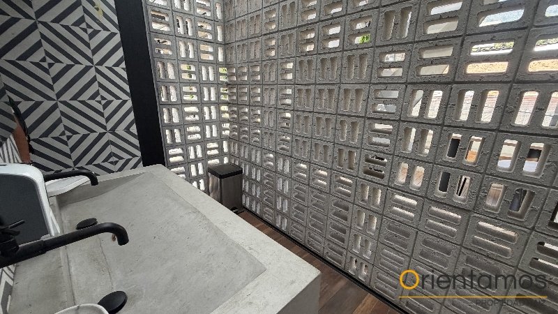 Local disponible para el arriendo en Medellín el codigo es 21408 foto numero 4