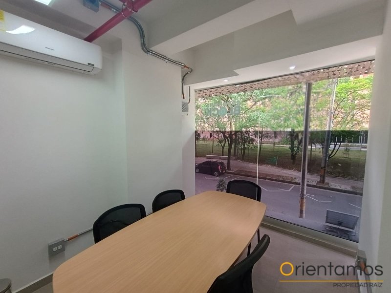 Oficina disponible para el arriendo en Medellín el codigo es 21380 foto numero 3