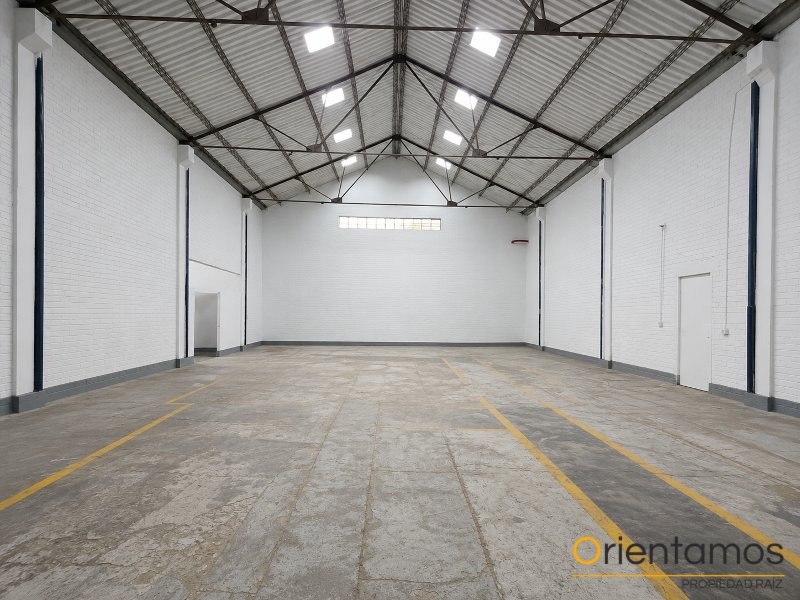 Bodega disponible para el arriendo en Medellín el codigo es 21286 foto numero 3