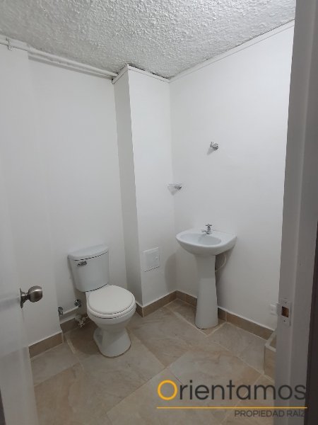 Local disponible para el arriendo en Medellín el codigo es 21093 foto numero 9